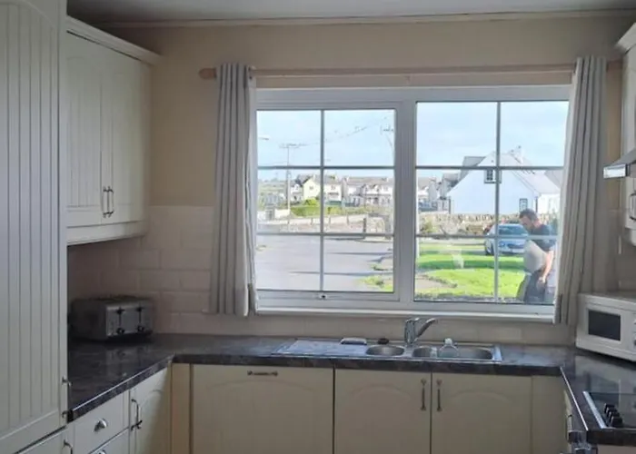 5 The Cloisters, Dough, Kilkee, Clare Droíchead an Chláir